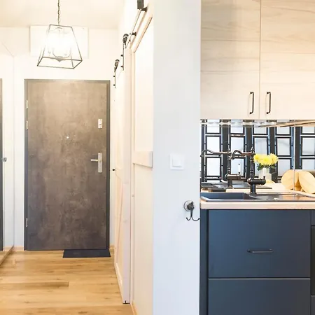 Sloneczna Polana, Myweek Kudowa-Zdrój