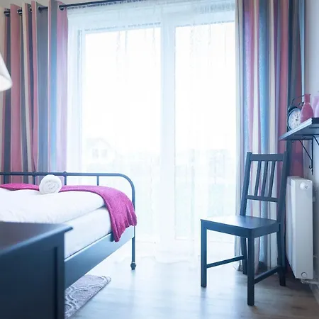 Sloneczna Polana, Myweek