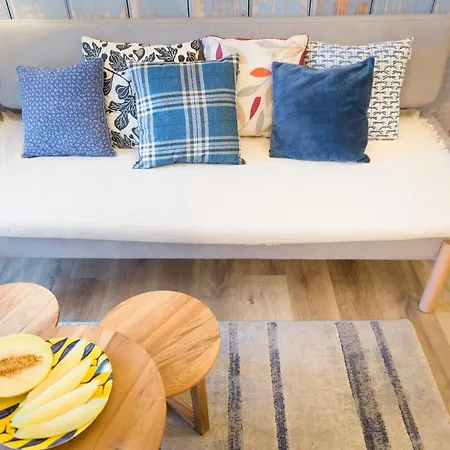 Sloneczna Polana, Myweek