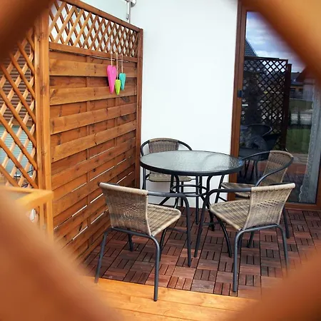 Sloneczna Polana, Myweek Lejlighed