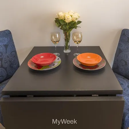 Sloneczna Polana, Myweek Lejlighed *