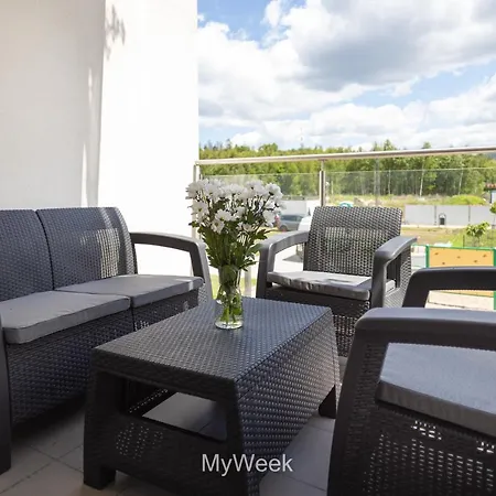 Sloneczna Polana, Myweek *