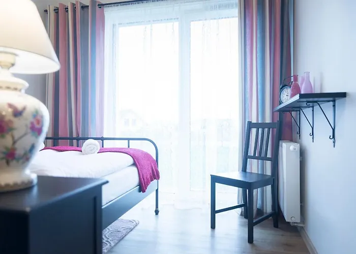 Sloneczna Polana, Myweek