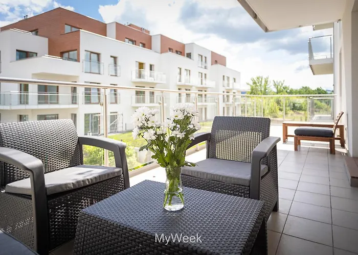 Sloneczna Polana, Myweek