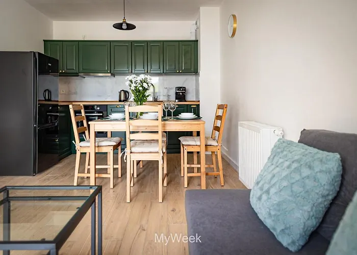 Sloneczna Polana, Myweek * 쿠도바-즈루이