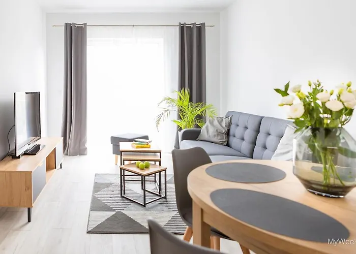 Sloneczna Polana, Myweek 아파트 *