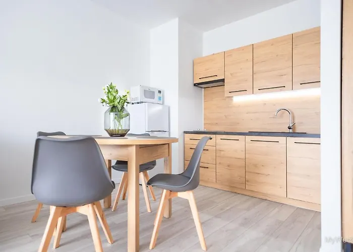 Sloneczna Polana, Myweek * 쿠도바-즈루이